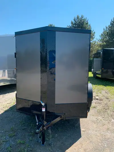 sell cargo trailer enclosed trailer remorque trailer fermé no- galvanize + also some utility galvani...
