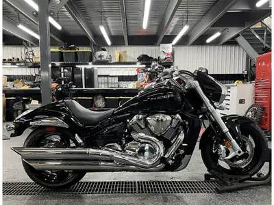 2025 Suzuki BOULEVARD M109R Les photos peuvent être à titre indicatif et sans inscription. Les promo...