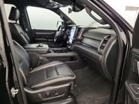 2022 Ram 1500 Limited Diamond Black Crystal Pearlcoat 3.0L V6 Turbodiesel 8-Speed Automatic Call us... (image 9)