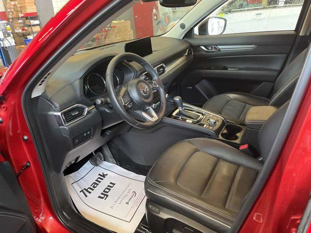 2024 Mazda CX-5 GT AWD | Leather | Nav | Sunroof | Cooled + in Cars & Trucks in Guelph - Image 3