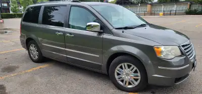 2010 Chrysler Town & Country Limited  -Perfect for a contractor or handyman