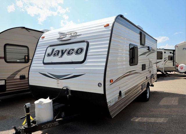 2017 Jayco JAYFLIGHT 195RB in Travel Trailers & Campers in Calgary - Image 3