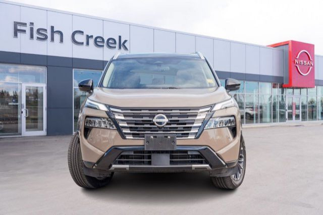 2025 Nissan Rogue Platinum | Nissan Ex-Demo | One Owner | No in Cars & Trucks in Calgary - Image 2