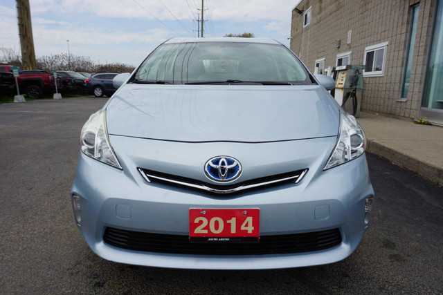 2014 Toyota Prius V in Cars & Trucks in Oakville / Halton Region - Image 2