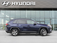Sunroof, Heated Steering Wheel, Power Liftgate, Heated Seats, Aluminum Wheels, Apple CarPlay, Androi... (image 1)