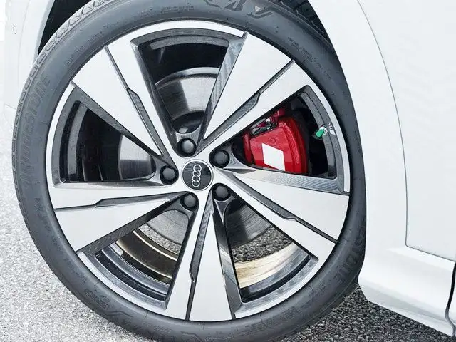 2025 Audi SQ5 Sportback Progressiv dans Autos et camions dans Région de Windsor - Image 11