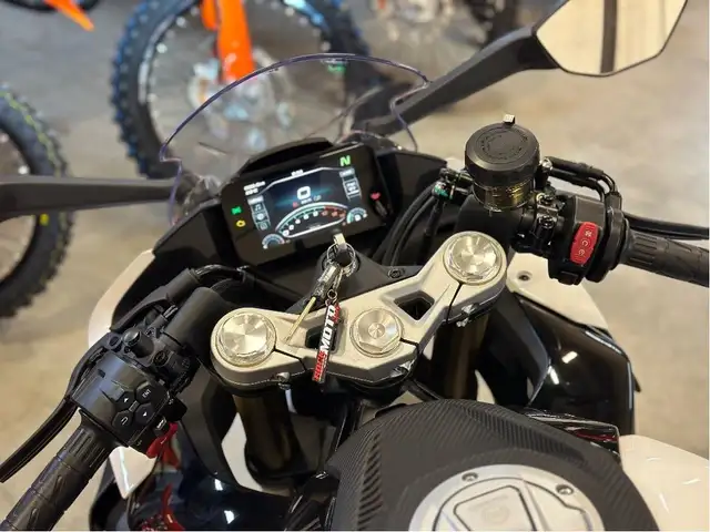 2024 CFMOTO 450SS in Sport Bikes in Sherbrooke - Image 7