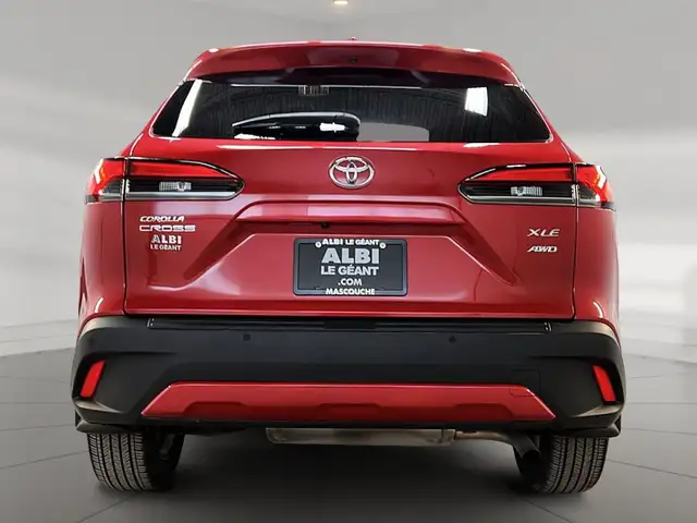 2023 Toyota Corolla Cross XLE CUIR TOIT in Cars & Trucks in Laval / North Shore - Image 6