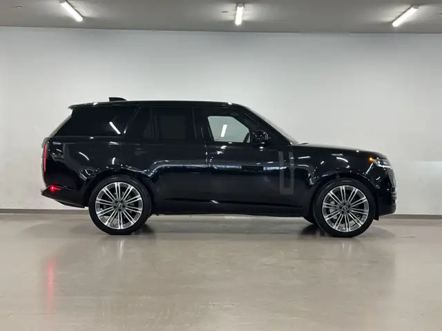 2023 Land Rover NEW RANGE ROVER P530 SE SWB Offre de location Pr in Cars & Trucks in City of Montréal - Image 12