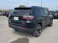 2018 JEEP COMPASS TRAILHAWK 4X4 ABSOLUTELY GORGEOUS NO ACCIDENTS MUST SEE CERTIFICATION INCLUDED !!!... (image 4)