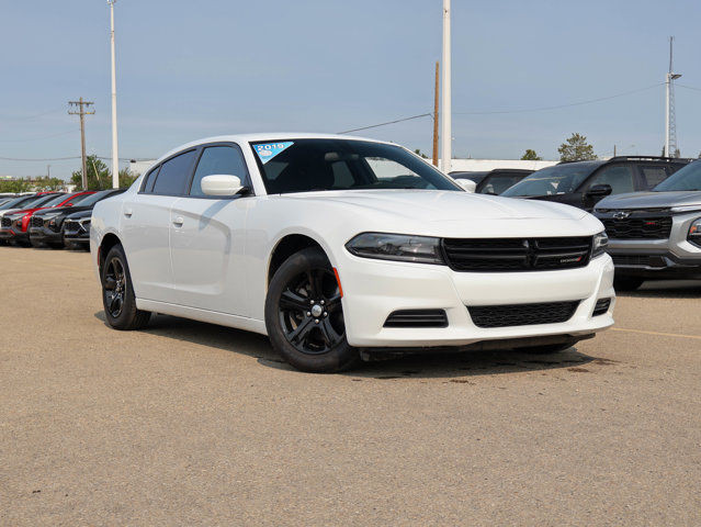 2019 Dodge Charger SXT RWD 3.6L in Cars & Trucks in Edmonton - Image 2