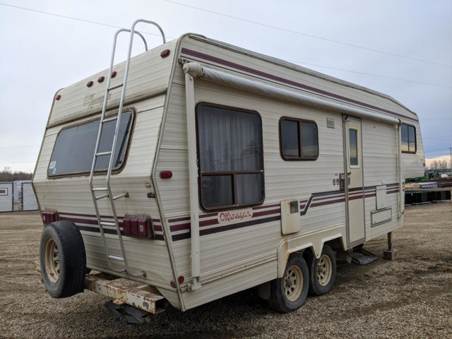 1988 Okanagan 25 Ft T/A 5th Wheel Travel Trailer 5W250 in Travel Trailers & Campers in Edmonton - Image 4