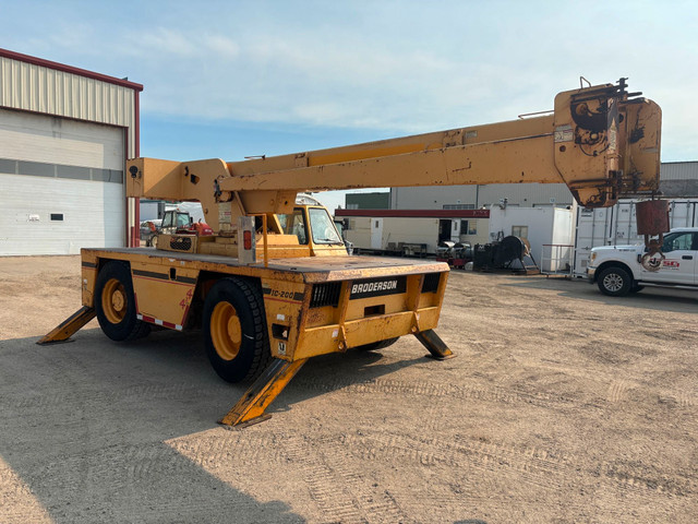 2004 Broderson IC200-2F Current NDT & Real Time Crane Monitoring in Heavy Equipment in Calgary - Image 2