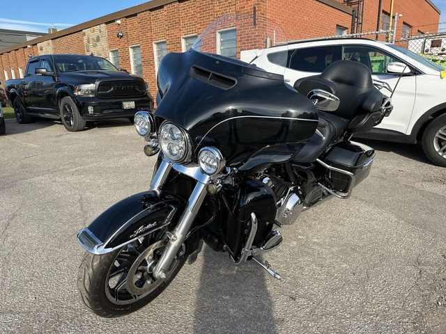  2015 Harley-Davidson Ultra Limited ~ ULTRA LTD ~ 103CU ~ 2 INTO in Touring in City of Toronto - Image 3