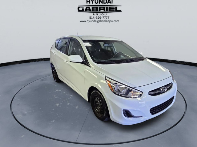 2016 Hyundai Accent LE / SE 5-Door 6A in Cars & Trucks in City of Montréal - Image 3