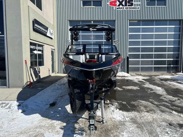 2020 Malibu Boats Wakesetter 25 LSV in Powerboats & Motorboats in Edmonton - Image 3