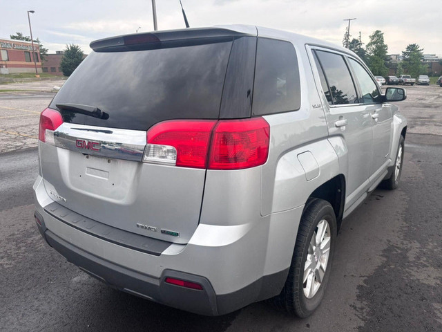 2012 GMC Terrain SLE-1 All-wheel Drive Sport Utility Automatic in Cars & Trucks in Mississauga / Peel Region - Image 4