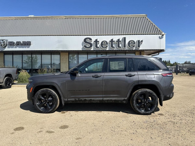 2024 Jeep Grand Cherokee Limited in Cars & Trucks in Red Deer - Image 2