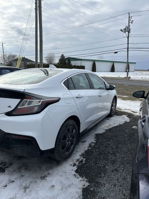 2018 Chevrolet Volt LT in Cars & Trucks in Longueuil / South Shore - Image 3
