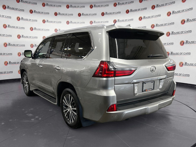2016 Lexus LX 570 4WD / Entertainment System / Sunroof in Cars & Trucks in Calgary - Image 4