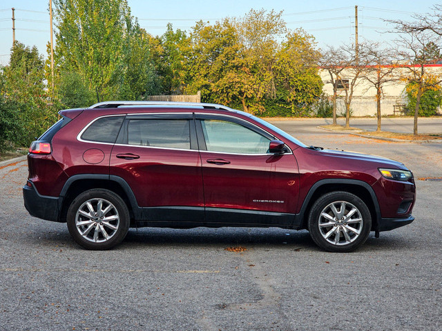 2019 Jeep Cherokee 4x4 in Cars & Trucks in City of Toronto - Image 4