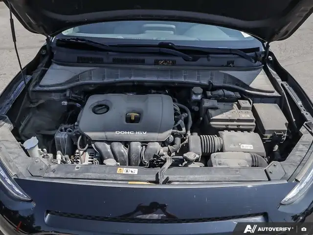2020 Hyundai Kona 2.0L Essential low km | Apple carplay & And... in Cars & Trucks in London - Image 9