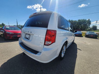 CLEAN CARFAX REPORT No Accidents, 2017 DODGE GRAND CARAVAN SXT featuring: Back up Camera, Navigation... (image 7)