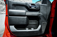 This 2023 Chevrolet Silverado 1500 is for sale today. This crew cab 4X4 pickup has 54,018 kms. It's... (image 7)