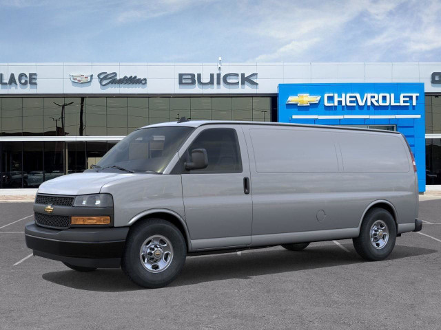 2025 Chevrolet Express 2500 Work Van in Cars & Trucks in Oakville / Halton Region - Image 4