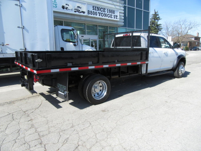  2020 Dodge RAM 5500 DIESEL CREW CAB 4X4 WITH 12 FT FLAT DECK in Cars & Trucks in Markham / York Region - Image 3