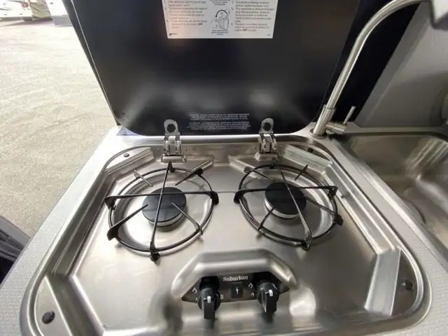 2024 Winnebago Solis Pocket 36A in RVs & Motorhomes in Abbotsford - Image 26
