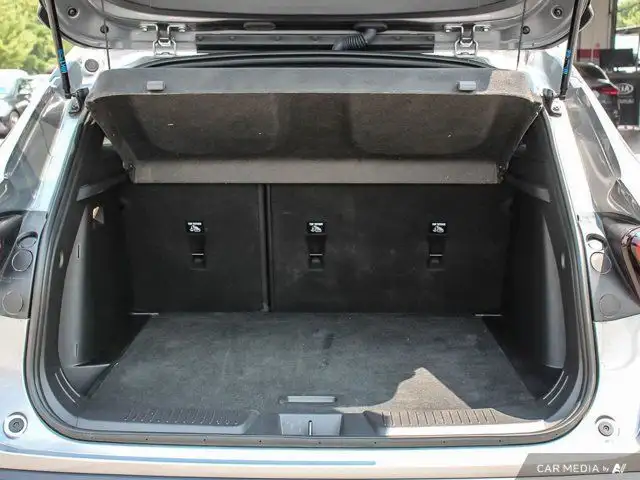 2024 Chevrolet Trax 2RS | Sunroof Pkg | Blind Spot | Low Kms in Cars & Trucks in Hamilton - Image 15