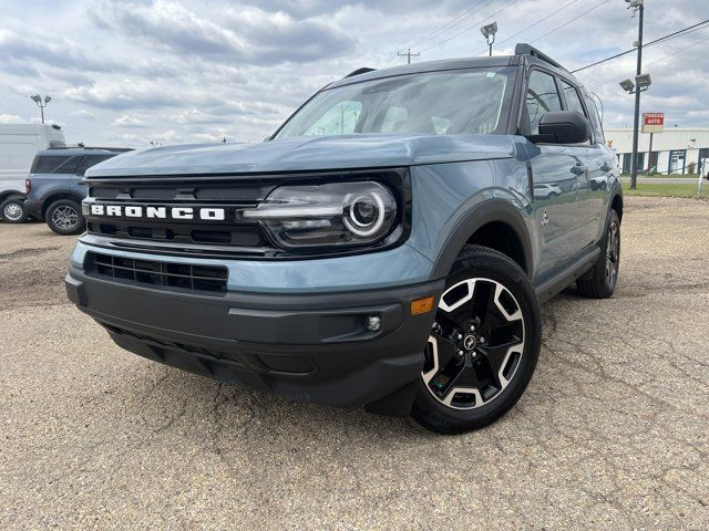 2023 Ford Bronco Sport Outer Banks | Rear Cam | Rem Keyless in Cars & Trucks in Edmonton - Image 2
