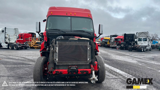 2015 FREIGHTLINER CASCADIA CAMION HIGHWAY ACCIDENTE in Heavy Trucks in Longueuil / South Shore - Image 3