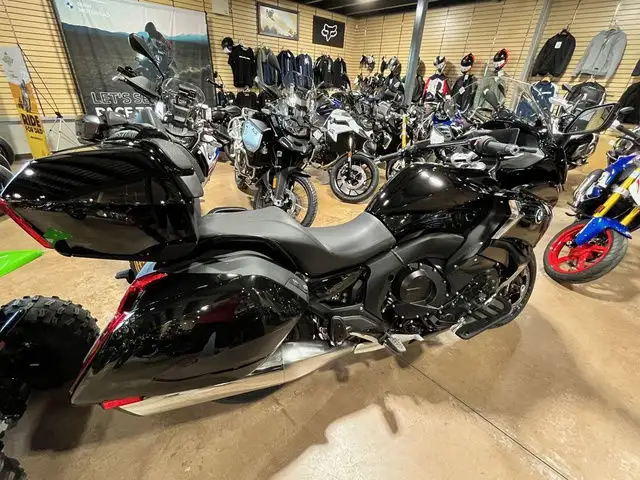 2024 BMW K 1600 Grand America Black Storm Metallic in Sport Touring in City of Halifax - Image 7