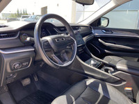 CLEAN CARFAX, Heated front Seats, Heated Steering Wheel, Back up Camera, 10.1 Color touschreen, Heat... (image 8)