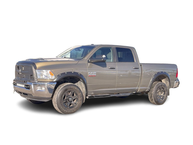 2014 Ram 3500 SLT Steel Chrome Wheels, 40/20/40 Split Bench Seat in Cars & Trucks in Calgary - Image 4