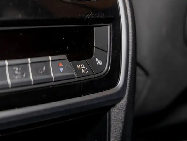 BMW X5 M50I AWD V8 PREMIUM PKG *TOIT* NAV SIÈGES MASSAGE 2020 in Cars & Trucks in Laurentides - Image 36