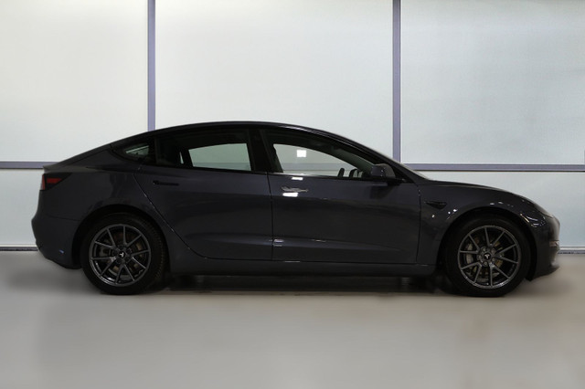 2023 Tesla MODEL 3 AWD / Long range / Toit pano / Bas km / Un Se in Cars & Trucks in Longueuil / South Shore - Image 4