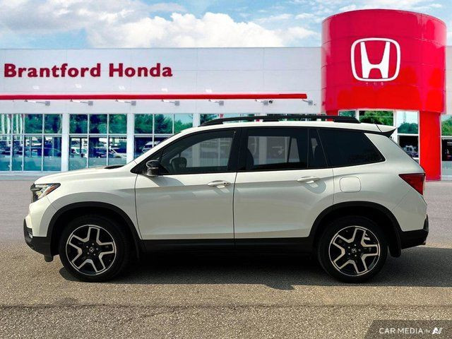 2022 Honda Passport Touring in Cars & Trucks in Brantford - Image 2