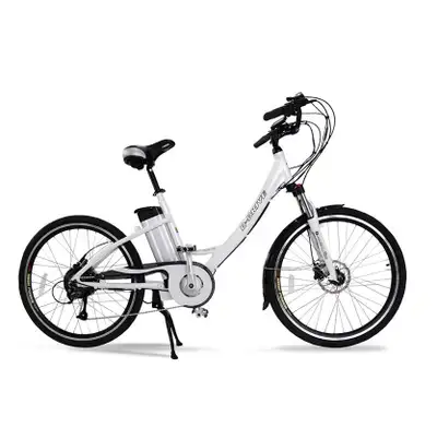 The Paris LR is ideal for people who just want to cruise or to pedal once in a while. Made for those...