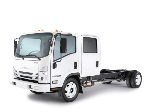 2024 Isuzu Trucks N-Series Gas NPR-HD Crew Cab dans Camions lourds  à Région de Mississauga/Peel