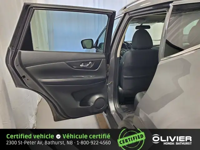2017 Nissan Rogue SV AWD Navigation Toit Ouvrant Panoramique in Cars & Trucks in Bathurst - Image 22