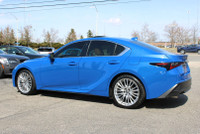 ONE OWNER WELL MAINTAINED Experience the perfect blend of luxury, performance, and efficiency with t... (image 4)