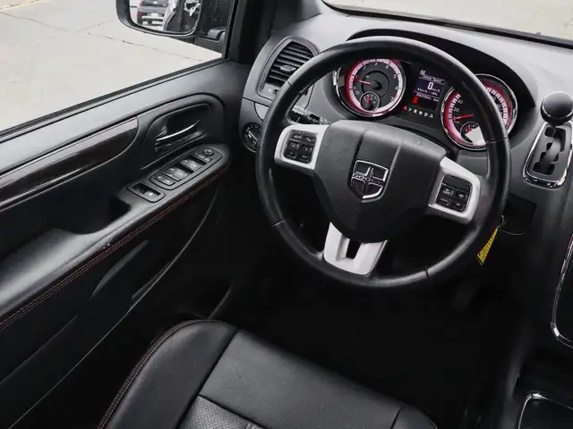 2020 Dodge Grand Caravan GT | Leather | DVD | Power Sliding Door in Cars & Trucks in Oakville / Halton Region - Image 13