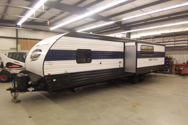 2023 Greywolf 29 BRB Quad Bunk !! in Travel Trailers & Campers in Saskatoon - Image 2