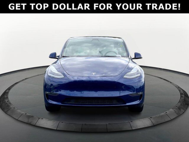 Tesla Model Y 2023 in Cars & Trucks in Markham / York Region - Image 3
