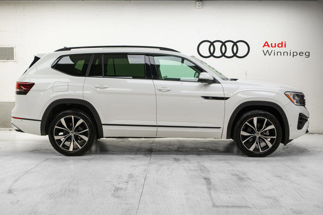 2024 Volkswagen Atlas Execline | Sunroof | Ventilated Leather in Cars & Trucks in Winnipeg - Image 4