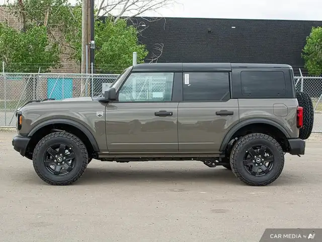 2025 Ford Bronco Big Bend dans Autos et camions dans Ville d’Edmonton - Image 4