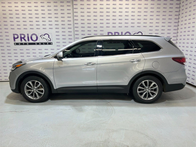 2018 Hyundai Santa Fe XL in Cars & Trucks in Ottawa - Image 2